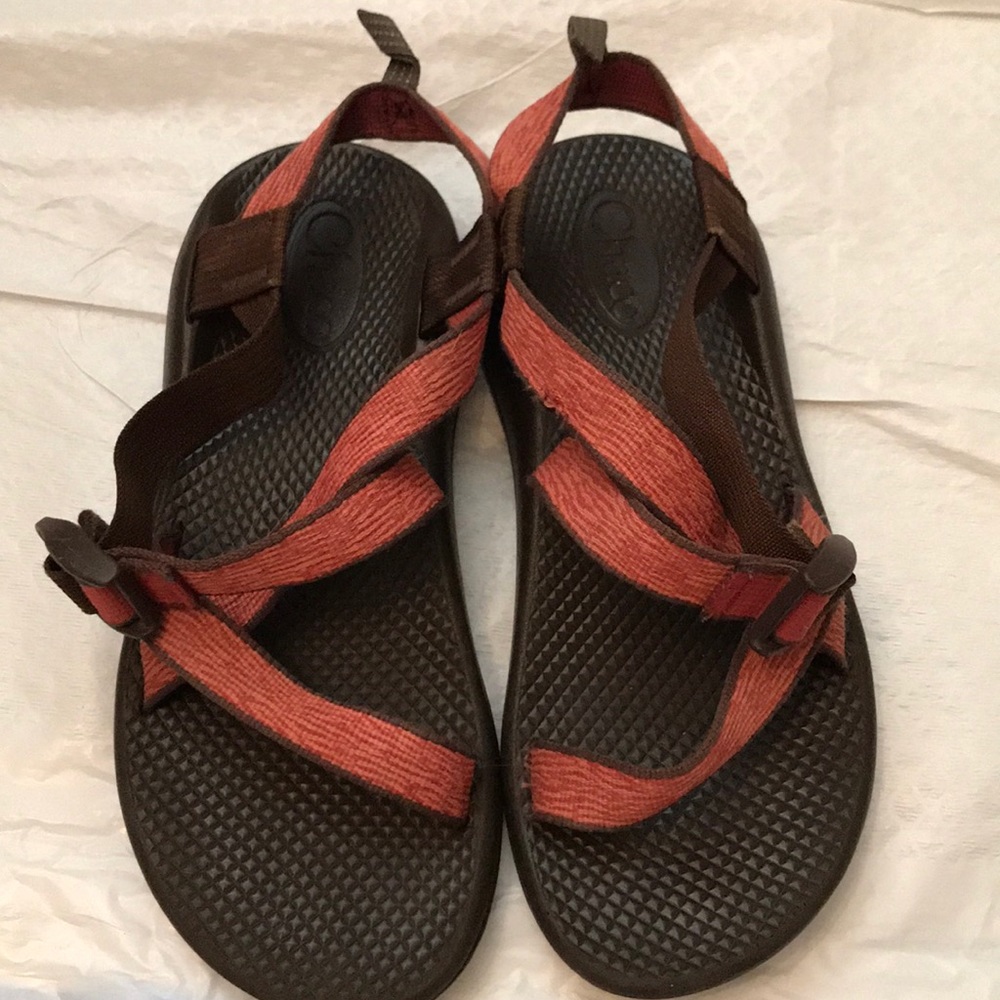 Chacos!